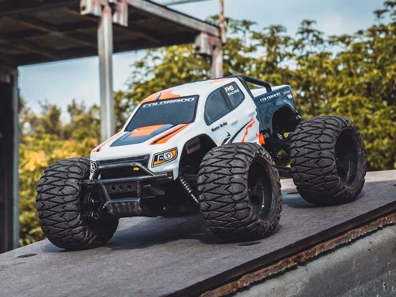 FMS 1:24 FMT24 Chevrolet Colorado Monster Truck RTR